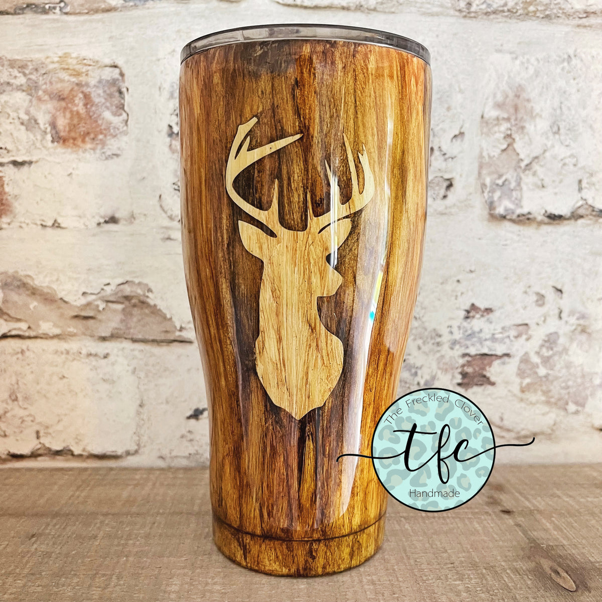 WOOD GRAIN AND DEER FLAG TUMBLER – A Bushel and A Peck Designs