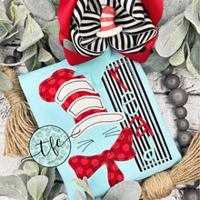 Load image into Gallery viewer, {Seuss Face- READ} applique design